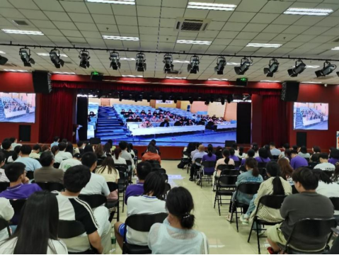 我校巡映全国首部思政课教师题材电影《我要当老师》1(2)551.png